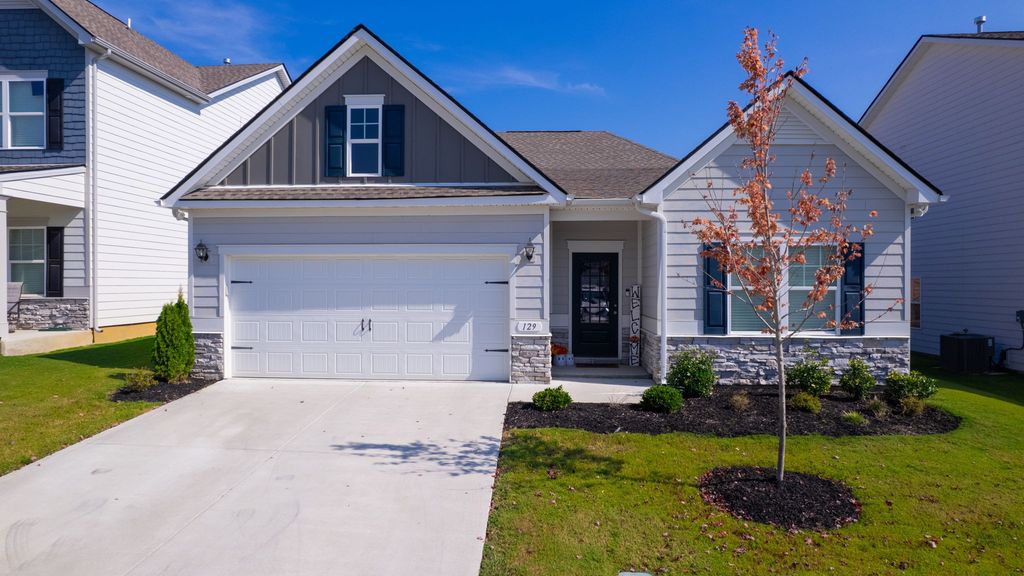 129 Gatwick Dr, Lebanon, TN 37087