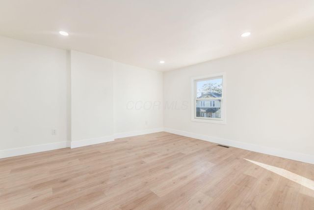 1120 Oakwood Avenue, Columbus, OH 43206