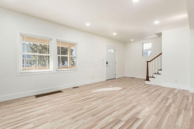 1120 Oakwood Avenue, Columbus, OH 43206