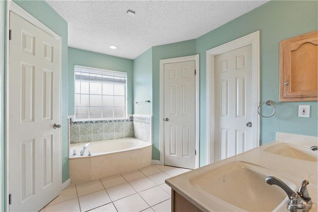 6801 N 40th Street, Mcallen, TX 78504