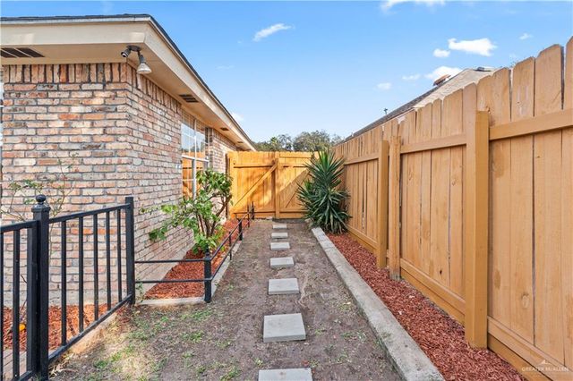 6801 N 40th Street, Mcallen, TX 78504