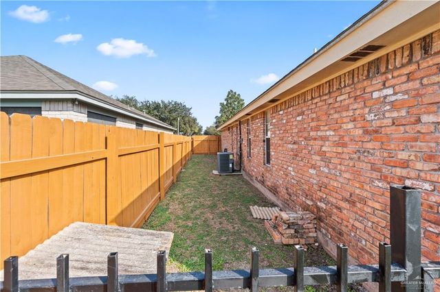 6801 N 40th Street, Mcallen, TX 78504