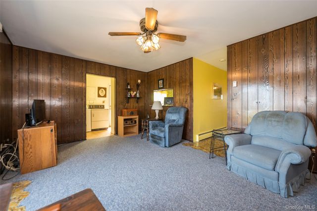 3905 Greentree Drive, Oceanside, NY 11572