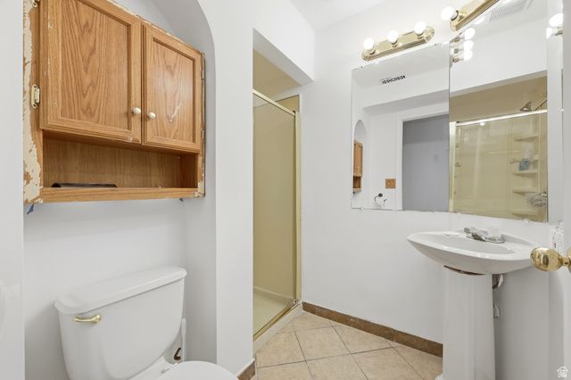 5697 S ESPRIT DR, Kearns, UT 84118