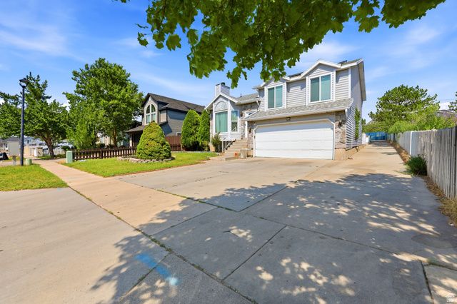 5697 S ESPRIT DR, Kearns, UT 84118
