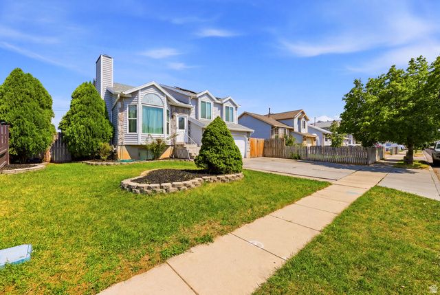 5697 S ESPRIT DR, Kearns, UT 84118