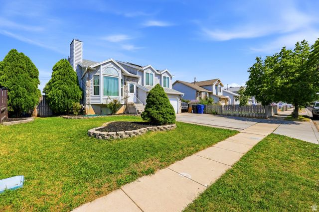 5697 S ESPRIT DR, Kearns, UT 84118