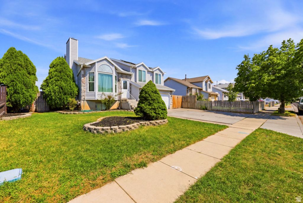 5697 S ESPRIT DR, Kearns, UT 84118 — photo 5