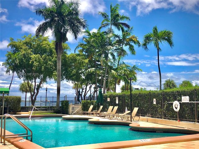 1430 Brickell Bay Dr 301, Miami, FL 33131