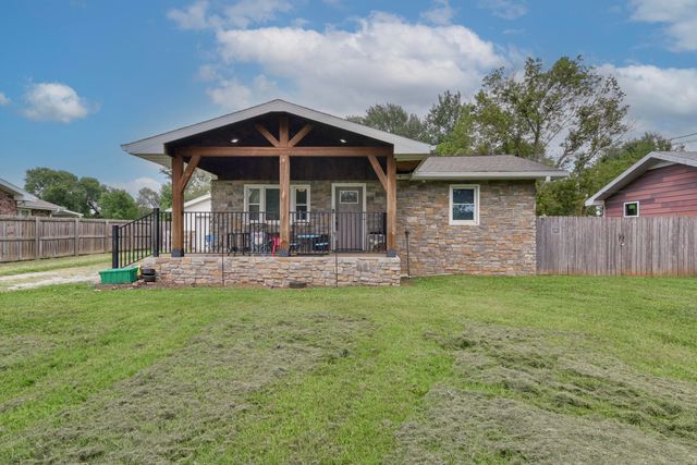 604 N Meteor Avenue, Springfield, MO 65802