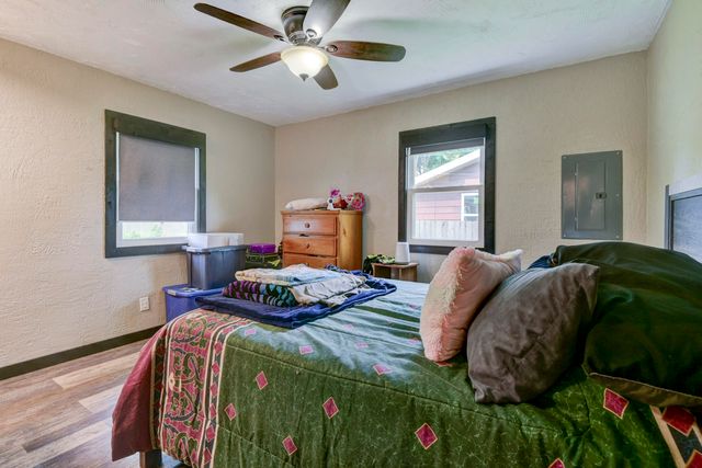 604 N Meteor Avenue, Springfield, MO 65802