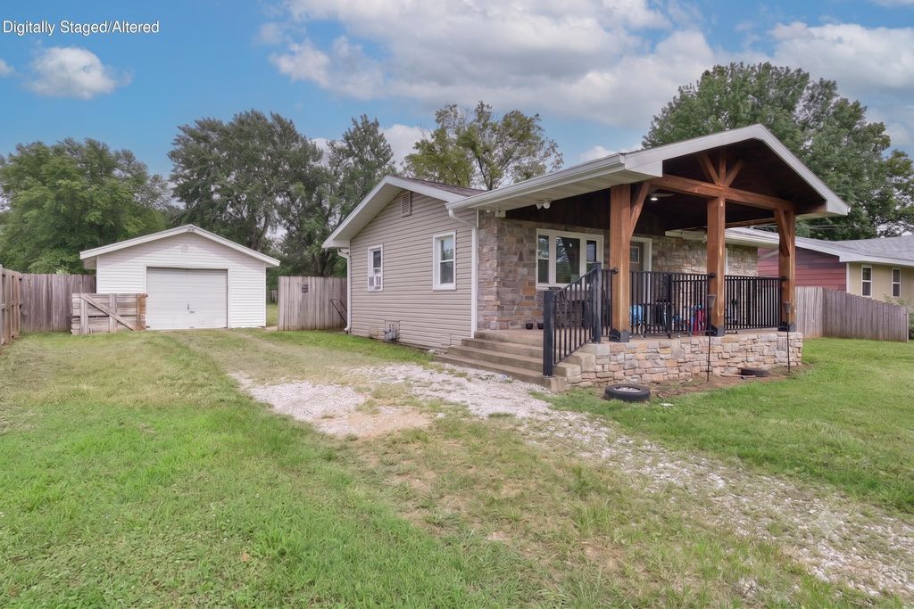 604 N Meteor Avenue, Springfield, MO 65802