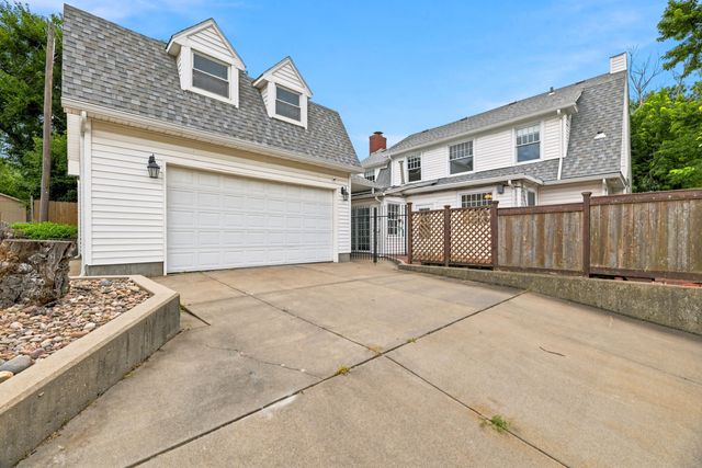 3702 E 3rd St N, Wichita, KS 67208