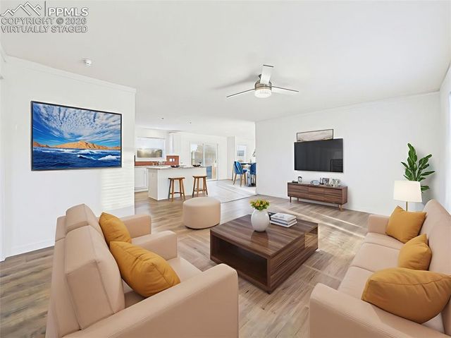 77 E Dante Lane, Pueblo, CO 81007