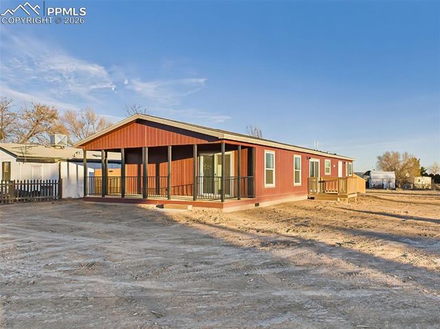 77 E Dante Lane, Pueblo, CO 81007