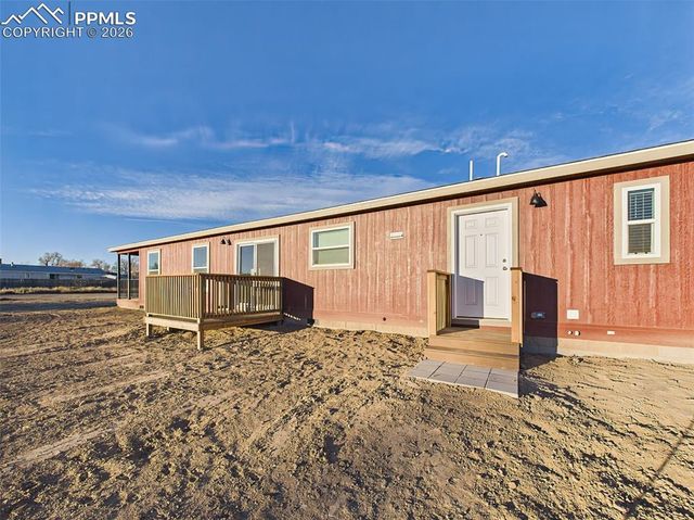 77 E Dante Lane, Pueblo, CO 81007