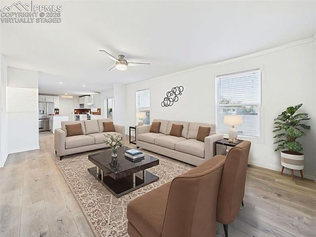 77 E Dante Lane, Pueblo, CO 81007