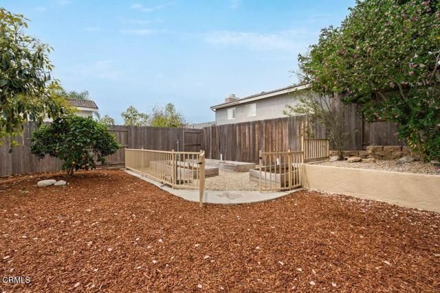 215 Apple Avenue, Ventura, CA 93004