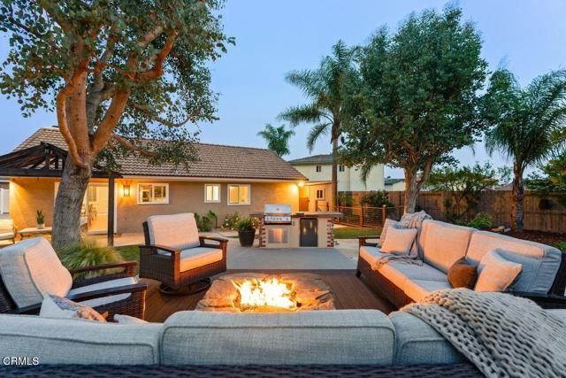 215 Apple Avenue, Ventura, CA 93004