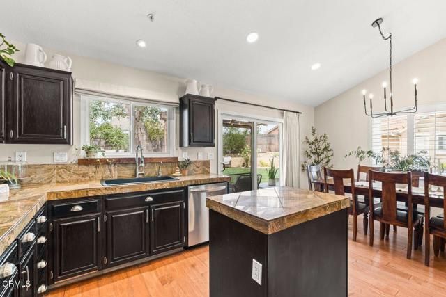 215 Apple Avenue, Ventura, CA 93004