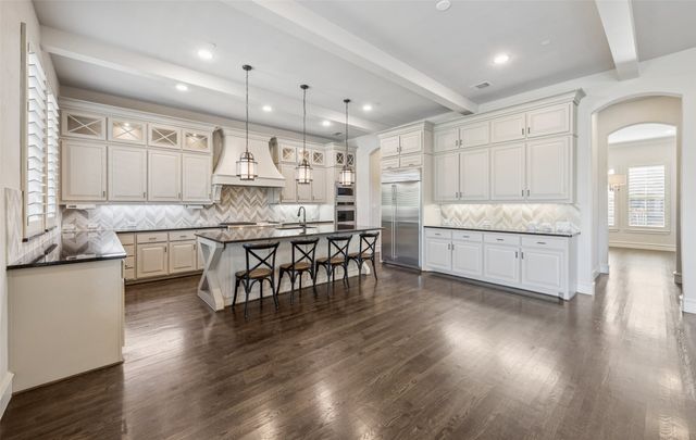 812 Lake Carillon Lane, Southlake, TX 76092