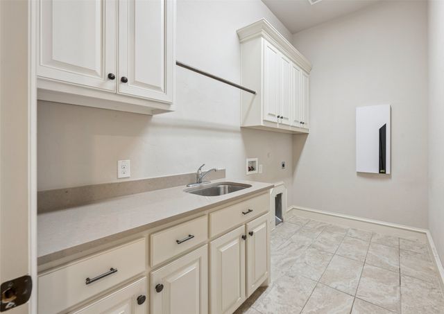 812 Lake Carillon Lane, Southlake, TX 76092