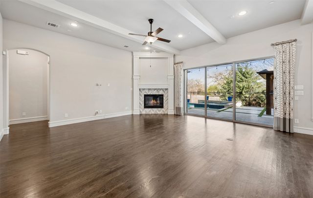 812 Lake Carillon Lane, Southlake, TX 76092