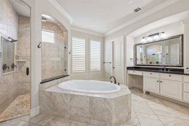 812 Lake Carillon Lane, Southlake, TX 76092