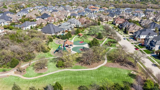 812 Lake Carillon Lane, Southlake, TX 76092