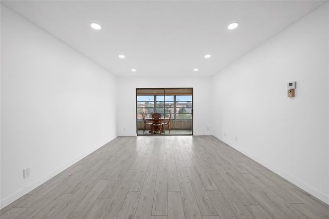 5031 W Oakland Park Boulevard 309, Lauderdale Lakes, FL 33313