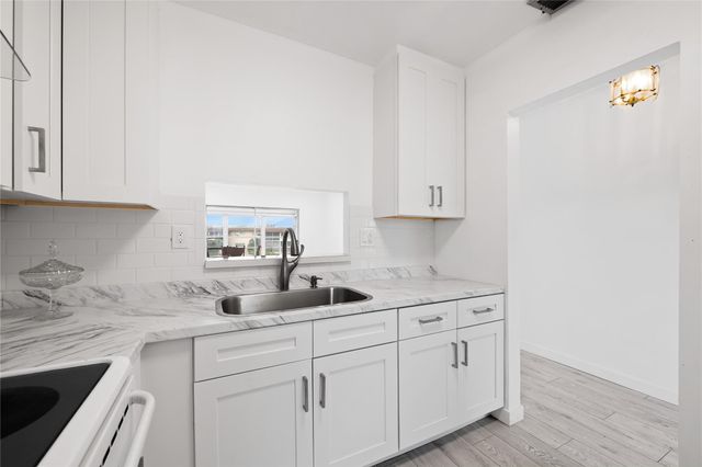 5031 W Oakland Park Boulevard 309, Lauderdale Lakes, FL 33313