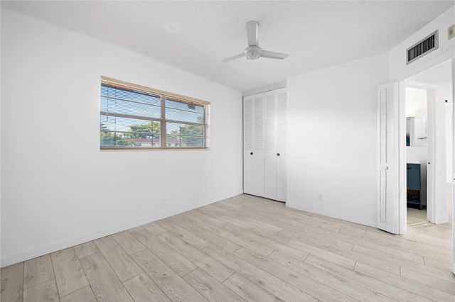 5031 W Oakland Park Boulevard 309, Lauderdale Lakes, FL 33313