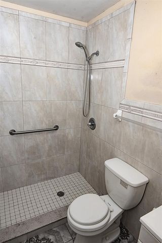 5810 N THATCHER AVENUE, Tampa, FL 33614