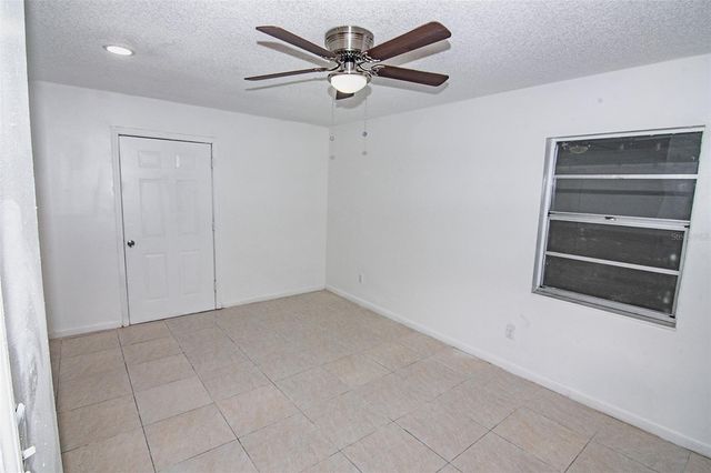 5810 N THATCHER AVENUE, Tampa, FL 33614