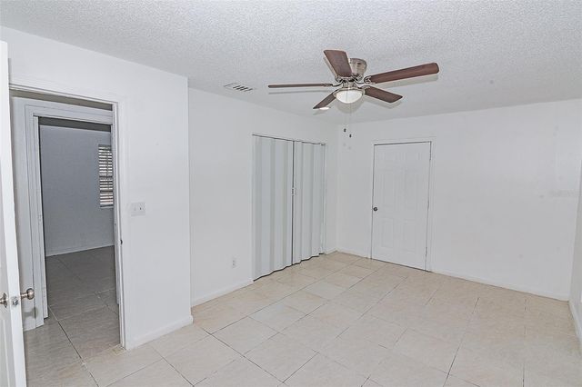 5810 N THATCHER AVENUE, Tampa, FL 33614