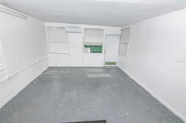 5810 N THATCHER AVENUE, Tampa, FL 33614