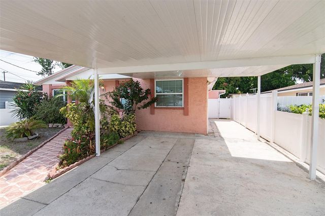 5810 N THATCHER AVENUE, Tampa, FL 33614