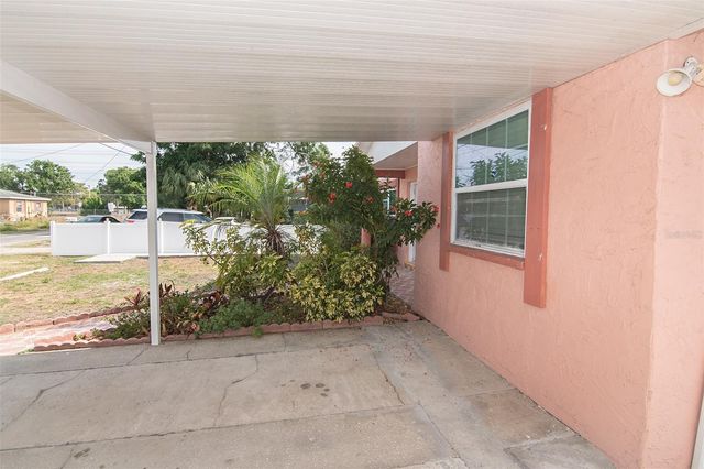 5810 N THATCHER AVENUE, Tampa, FL 33614