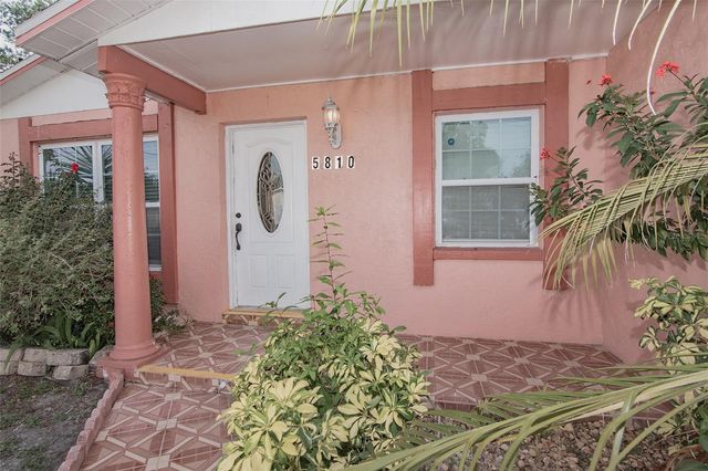 5810 N THATCHER AVENUE, Tampa, FL 33614