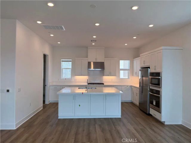160 Harrier, Irvine, CA 92618