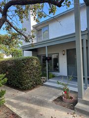 851 Cabot Ln, Foster City, CA 94404