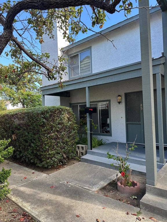 851 Cabot Ln, Foster City, CA 94404