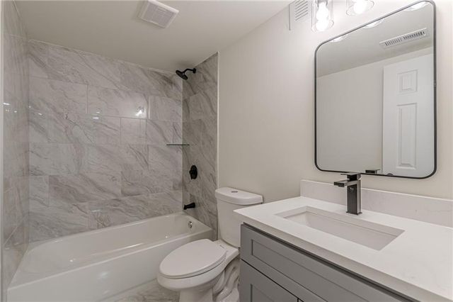 422 Susan Creek Drive, Stone Mountain, GA 30083