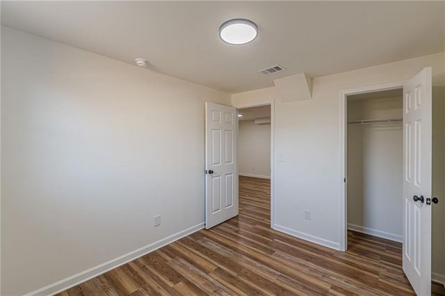 422 Susan Creek Drive, Stone Mountain, GA 30083