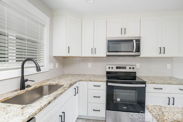 312 Glenrock Drive, Charlotte, NC 28217