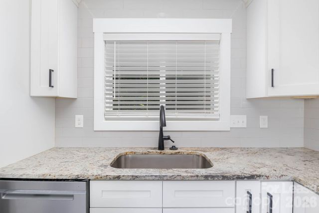 312 Glenrock Drive, Charlotte, NC 28217