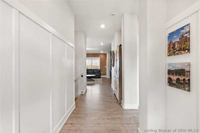 4654 Red Tail Ridge, Jeffersonville, IN 47130