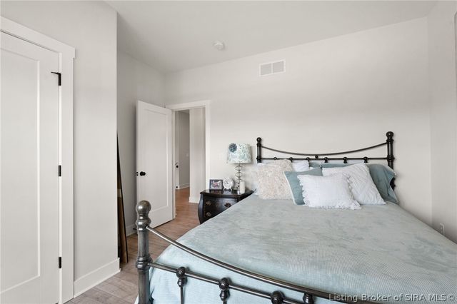 4654 Red Tail Ridge, Jeffersonville, IN 47130