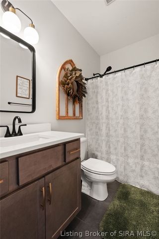 4654 Red Tail Ridge, Jeffersonville, IN 47130