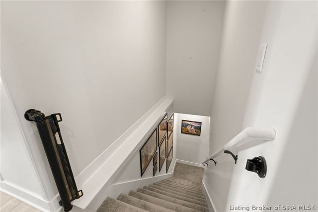 4654 Red Tail Ridge, Jeffersonville, IN 47130